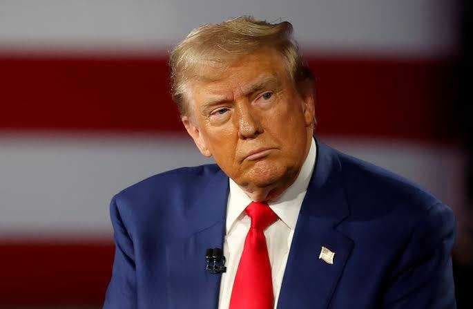 ترامب: الديمقراطيون يحرمون مليون موظف فيدرالي من رواتبهم اليوم