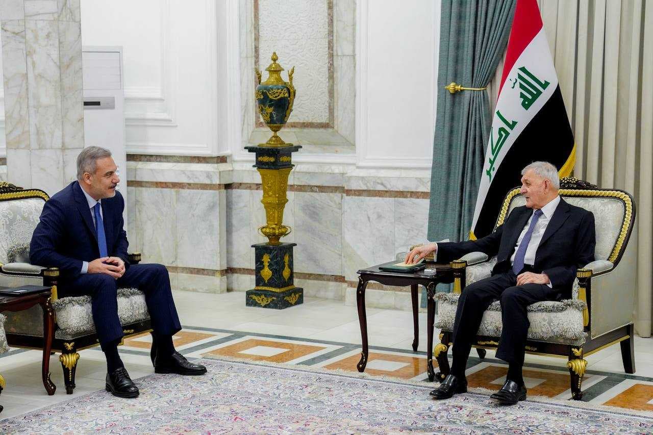 رئيس الجمهورية يؤكد التزام العراق بنهج بعلاقات حسن الجوار مع دول المنطقة