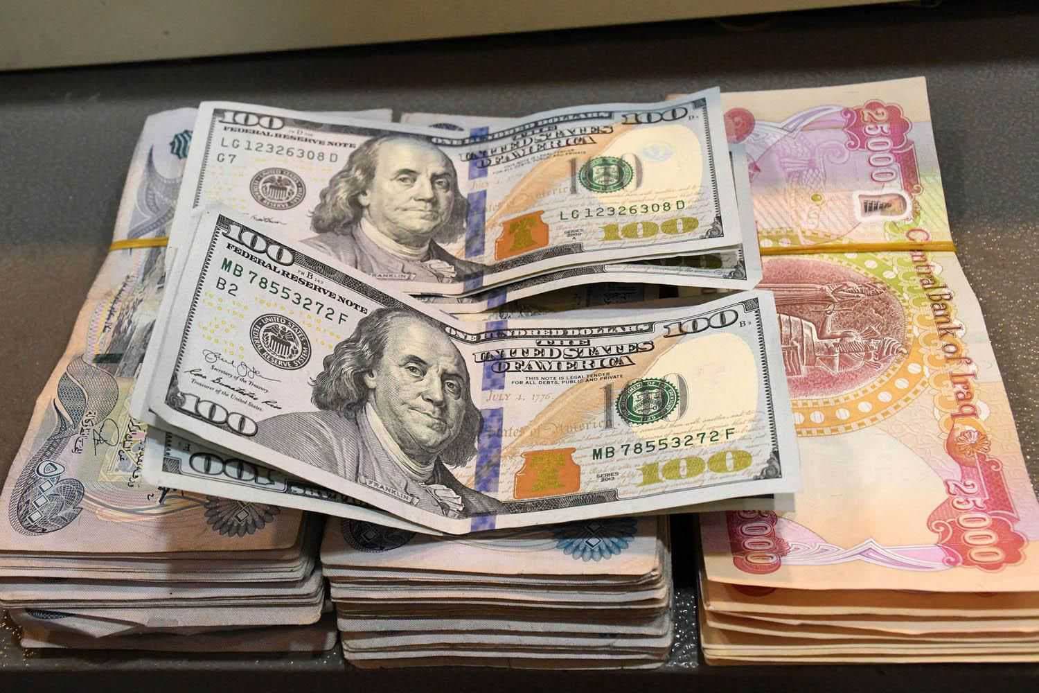 تذبذب أسعار الدولار في بغداد واربيل مع إغلاق بداية الأسبوع