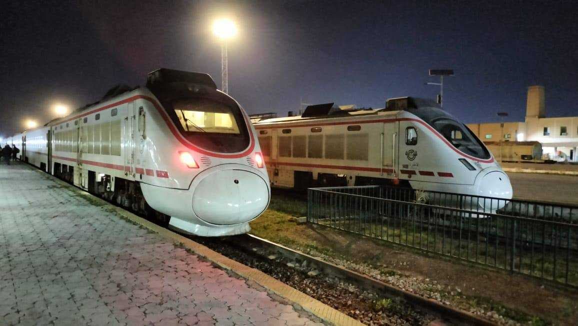 تسيير قطارات لنقل الجماهير الرياضية من بغداد إلى البصرة يوم غدٍ الاثنين