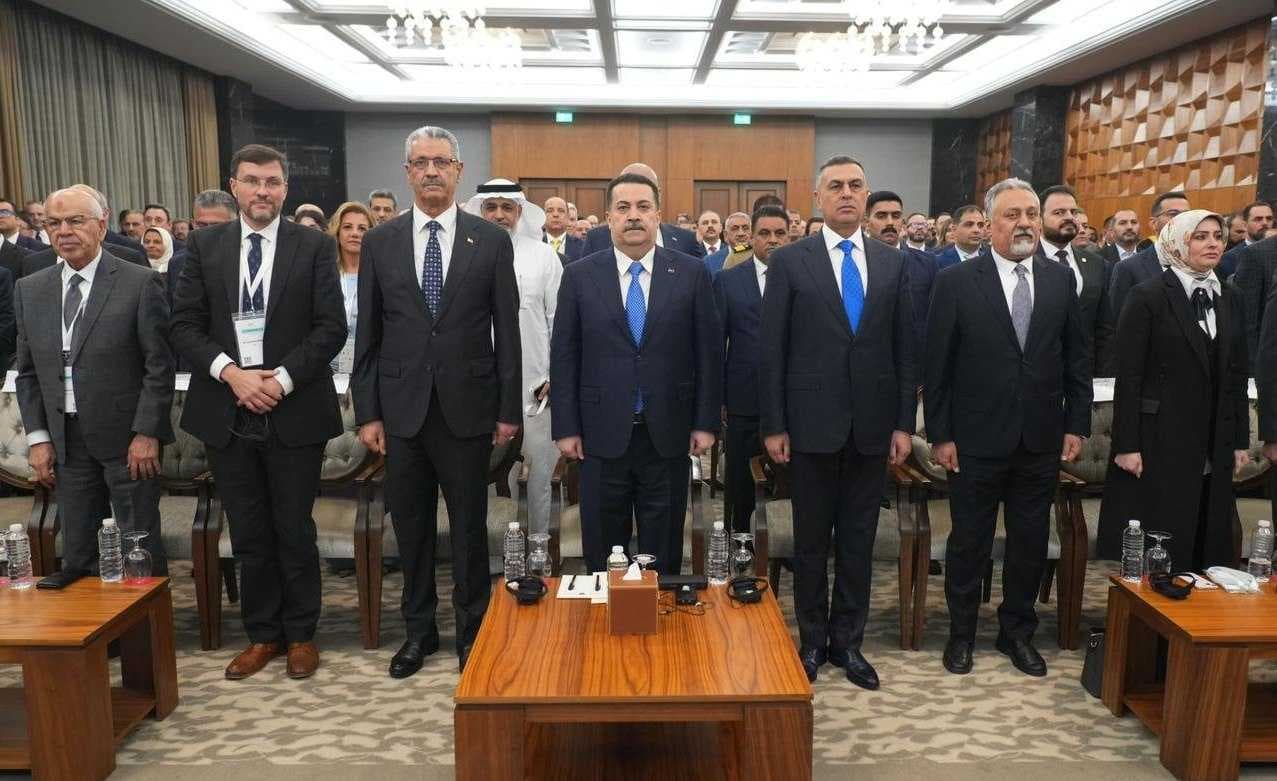 رئيس الوزراء يحضر مؤتمر مجلس الأعمال العراقي البريطاني في البصرة