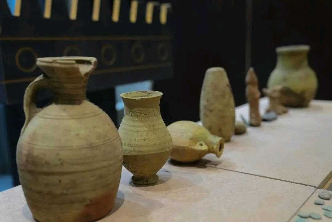 بابل.. العثور على 380 قطعة أثرية متنوعة في موقع بورسيبا
