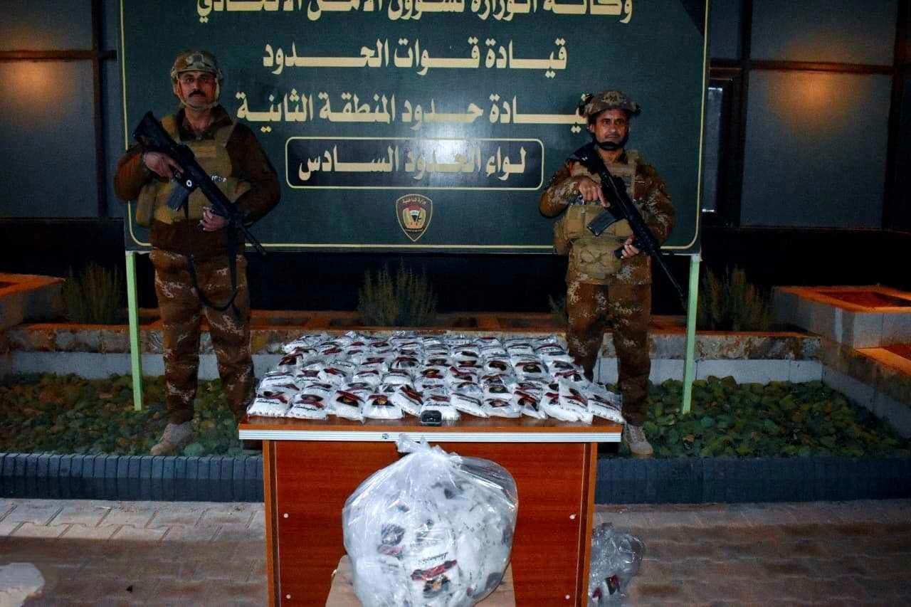 قوات الحدود تحبط محاولة تهريب 30 كغم من المخدرات بواسطة بالون غربي الأنبار