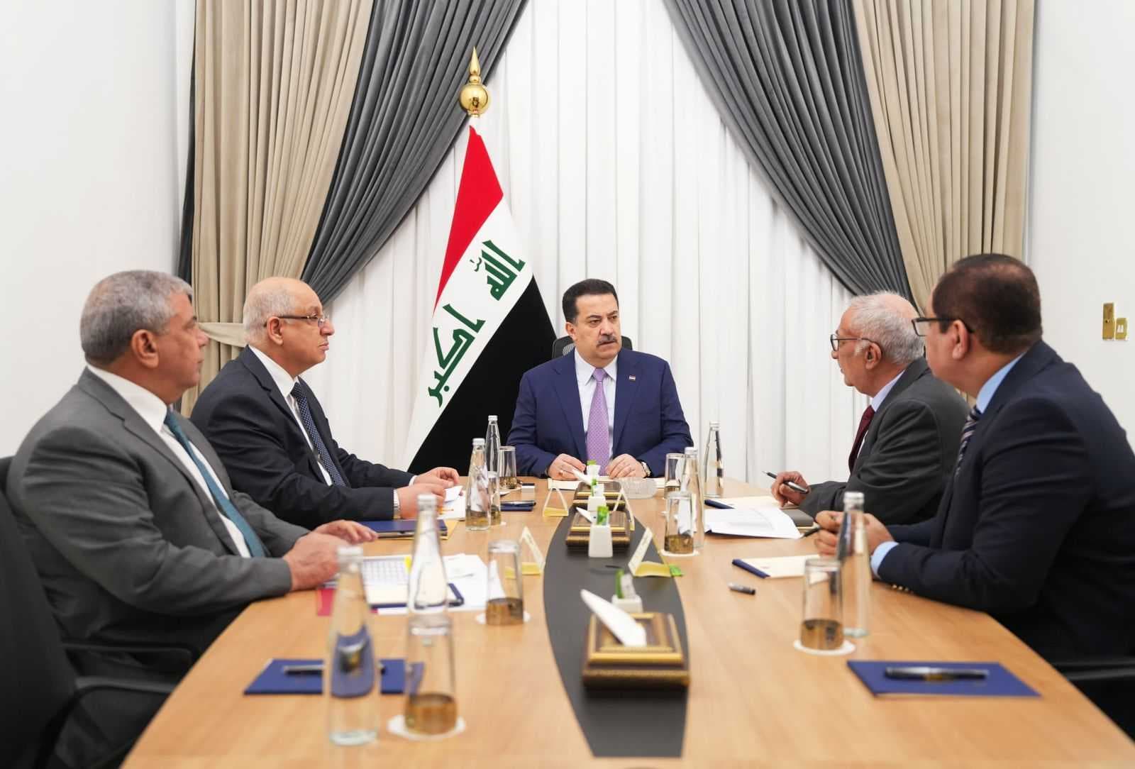 رئيس الوزراء يوجه بإطلاق دفعة جديدة من مستحقات المقاولين