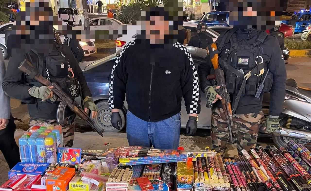 إلقاء القبض على عدد من الأشخاص يبيعون الألعاب النارية ببغداد
