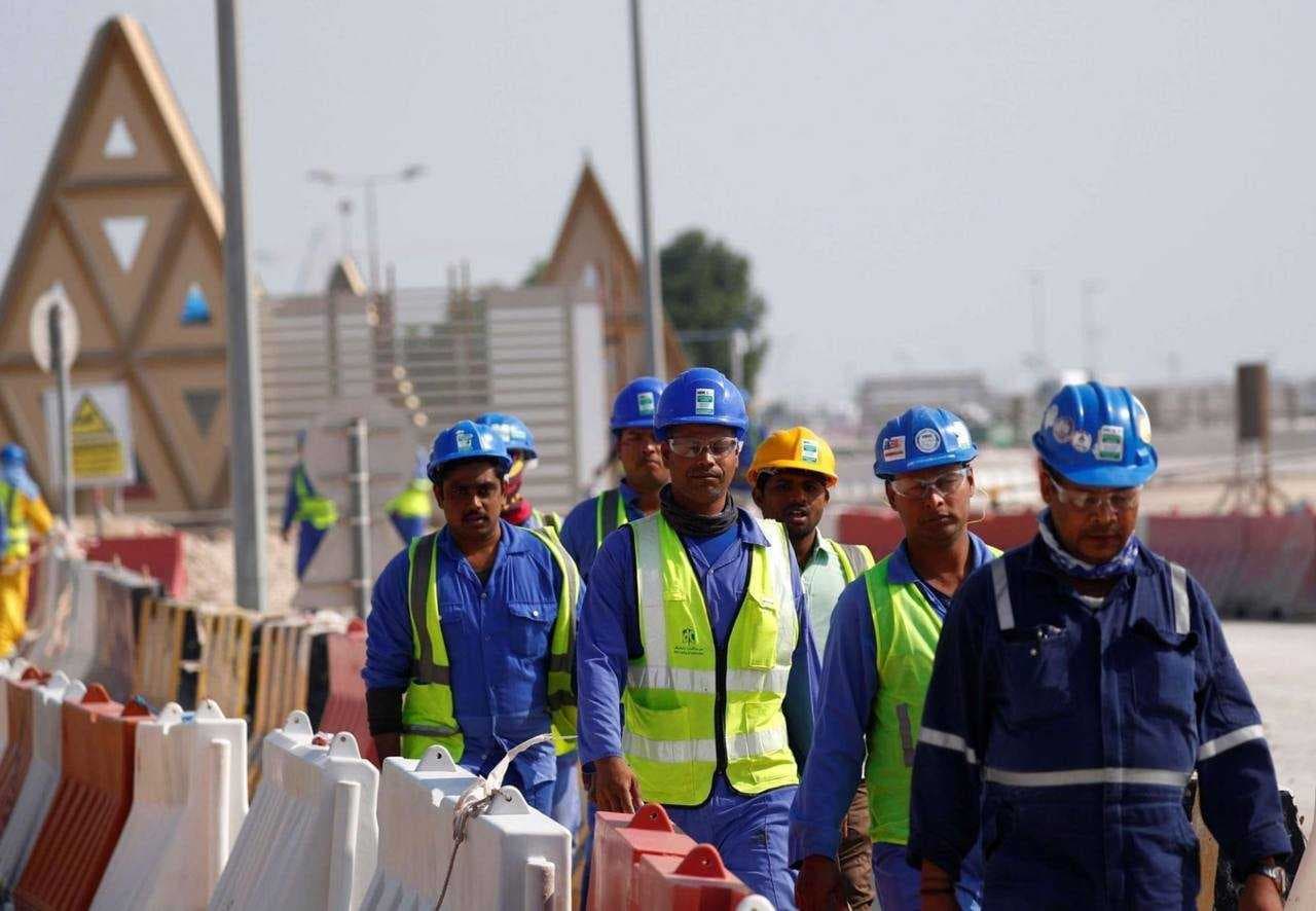 العمل: ترحيل العمالة الأجنبية غير الشرعية أسهم بتعزيز فرص العمل