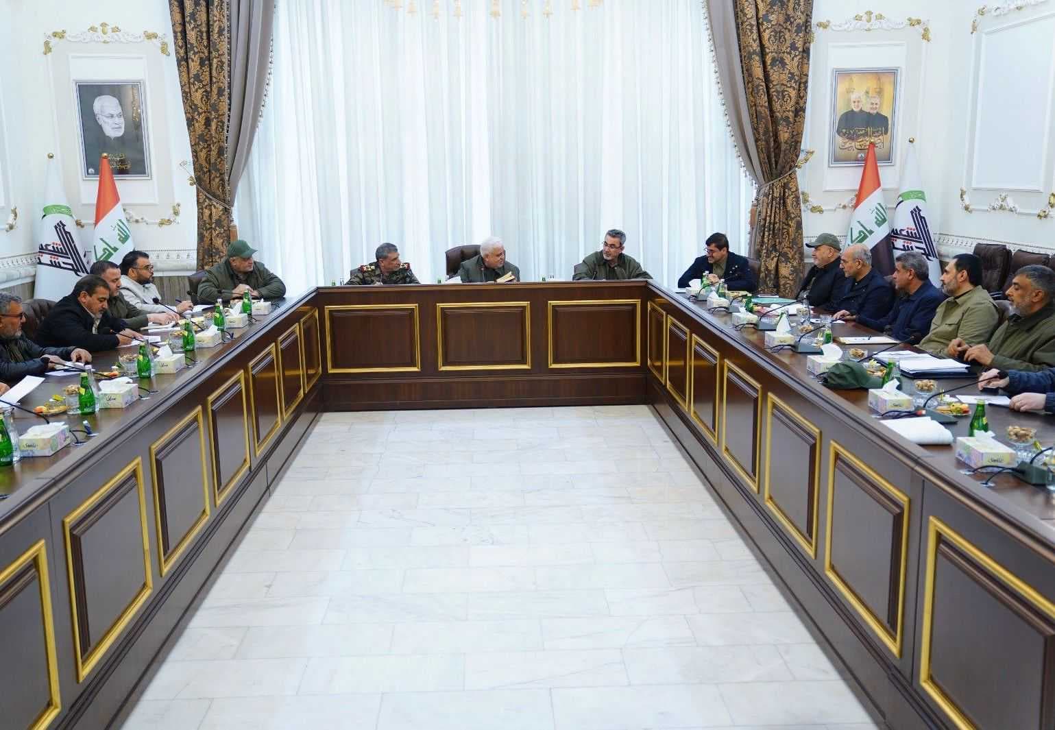 رئيس الحشد الشعبي يوجه بتعزيز القطعات العسكرية على الحدود مع سوريا