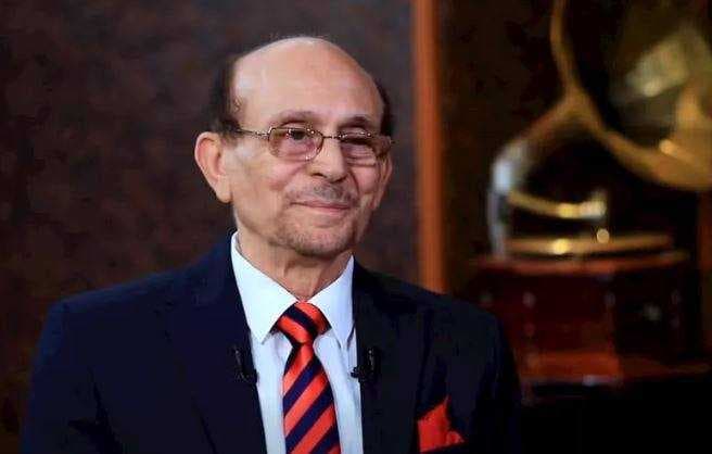 إصابة الفنان محمد صبحي بأزمة قلبية ونقله للمستشفى