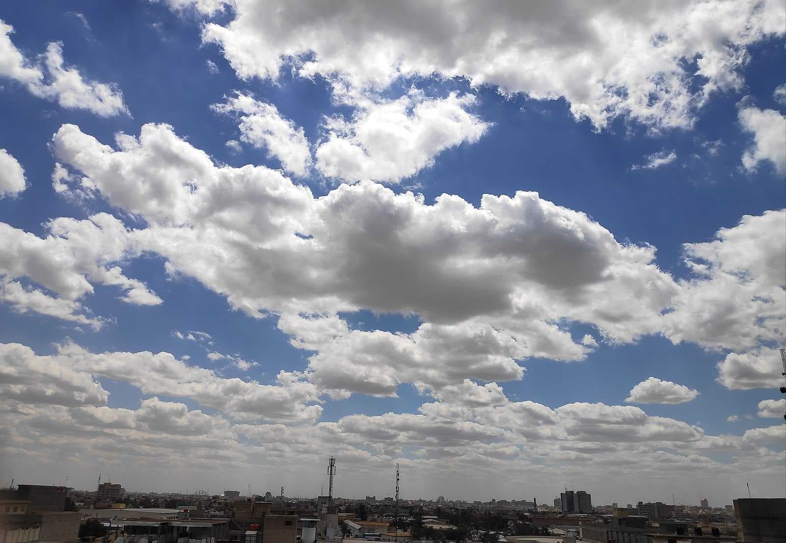 الطقس.. امطار خفيفة وارتفاع في درجات الحرارة