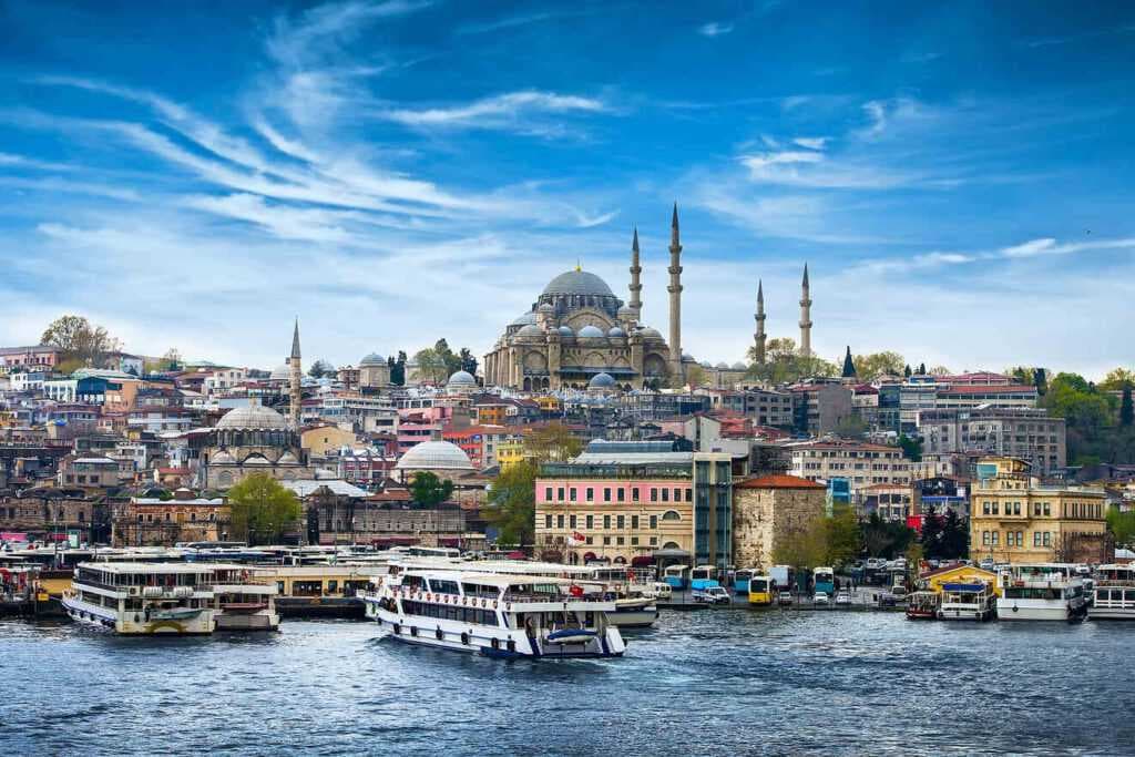 للعام الثالث تواليا.. العراقيون أكثر العرب في زيارة تركيا