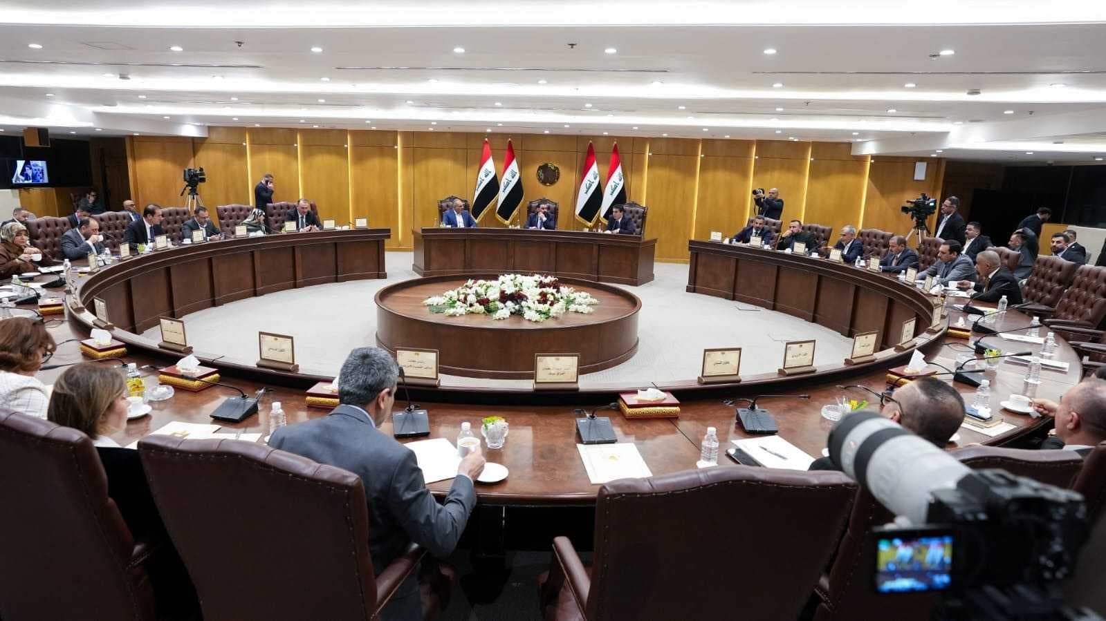 رئاسة مجلس النواب تعقد اجتماعا مع رؤساء الكتل