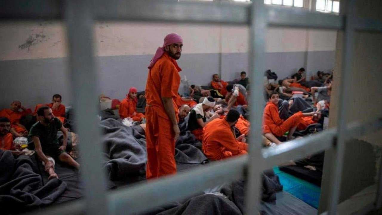 العراق يرفض تسليم عناصر داعش ويؤكد محاكمتهم داخليا