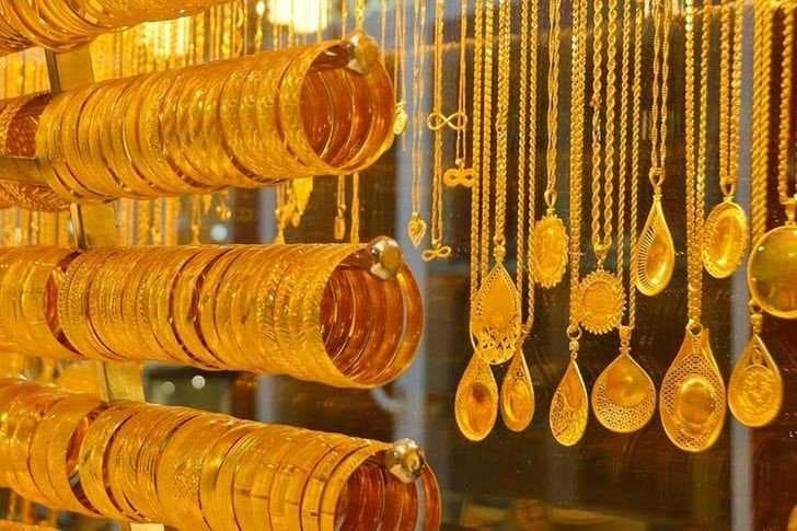 عالمياً.. ارتفاع طفيف في أسعار الذهب تزامناً مع ارتفاع الدولار