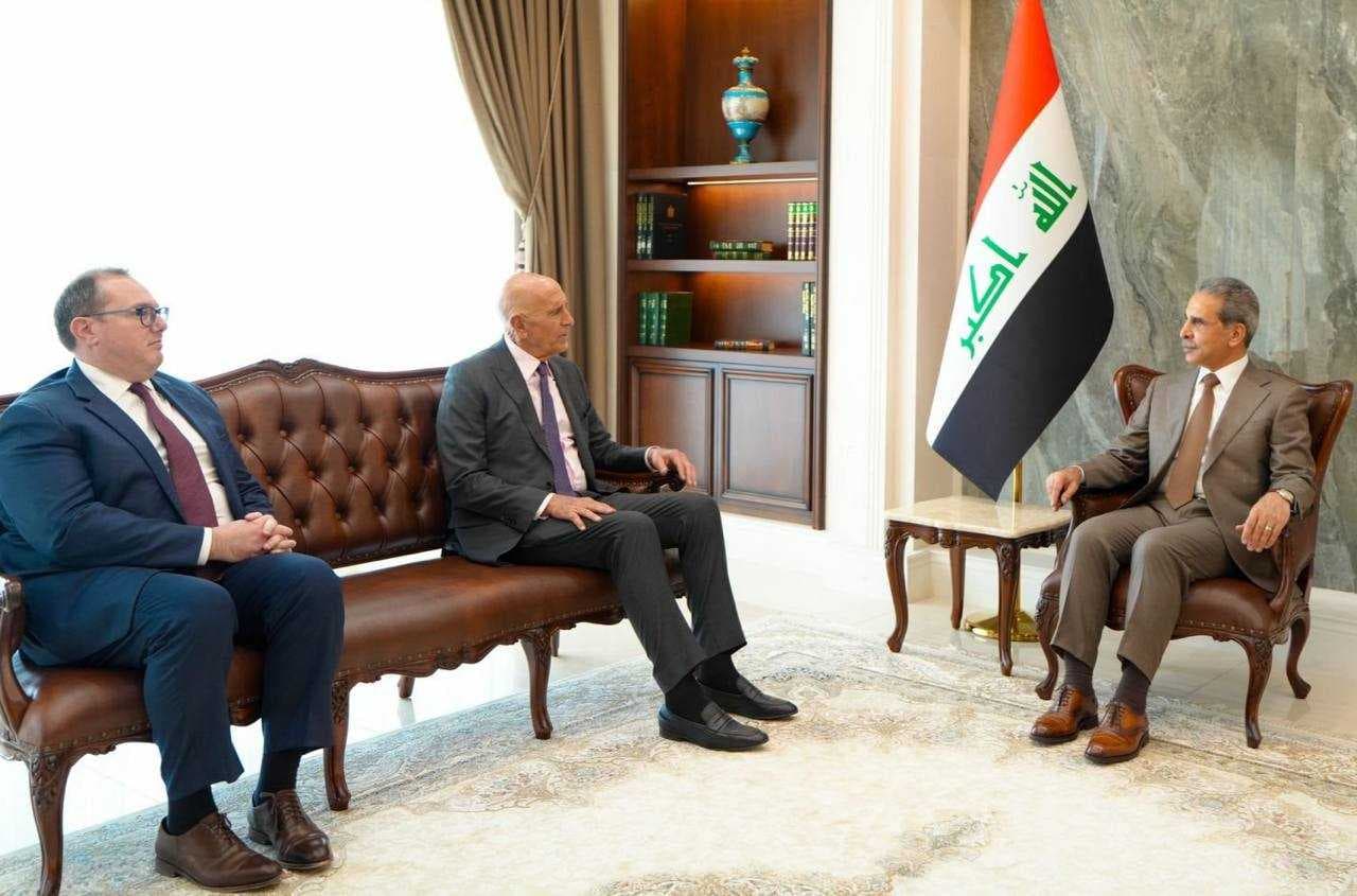 رئيس مجلس القضاء الأعلى يستقبل المبعوث الأمريكي الخاص إلى سوريا