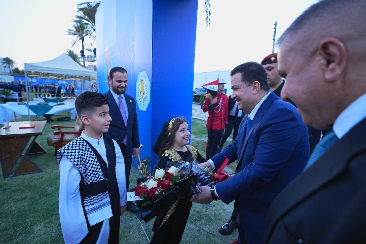 القائد العام يشارك ضباط وطلبة كلية الشرطة مائدة إفطار شهر رمضان