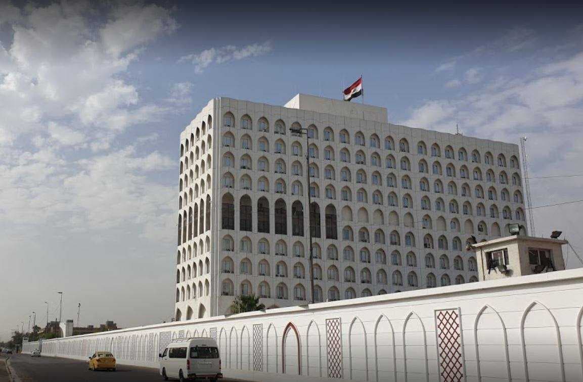 الخارجية: العراق يدعو لتهدئة التوترات بين باكستان وأفغانستان عبر الحوار الدبلوماسي