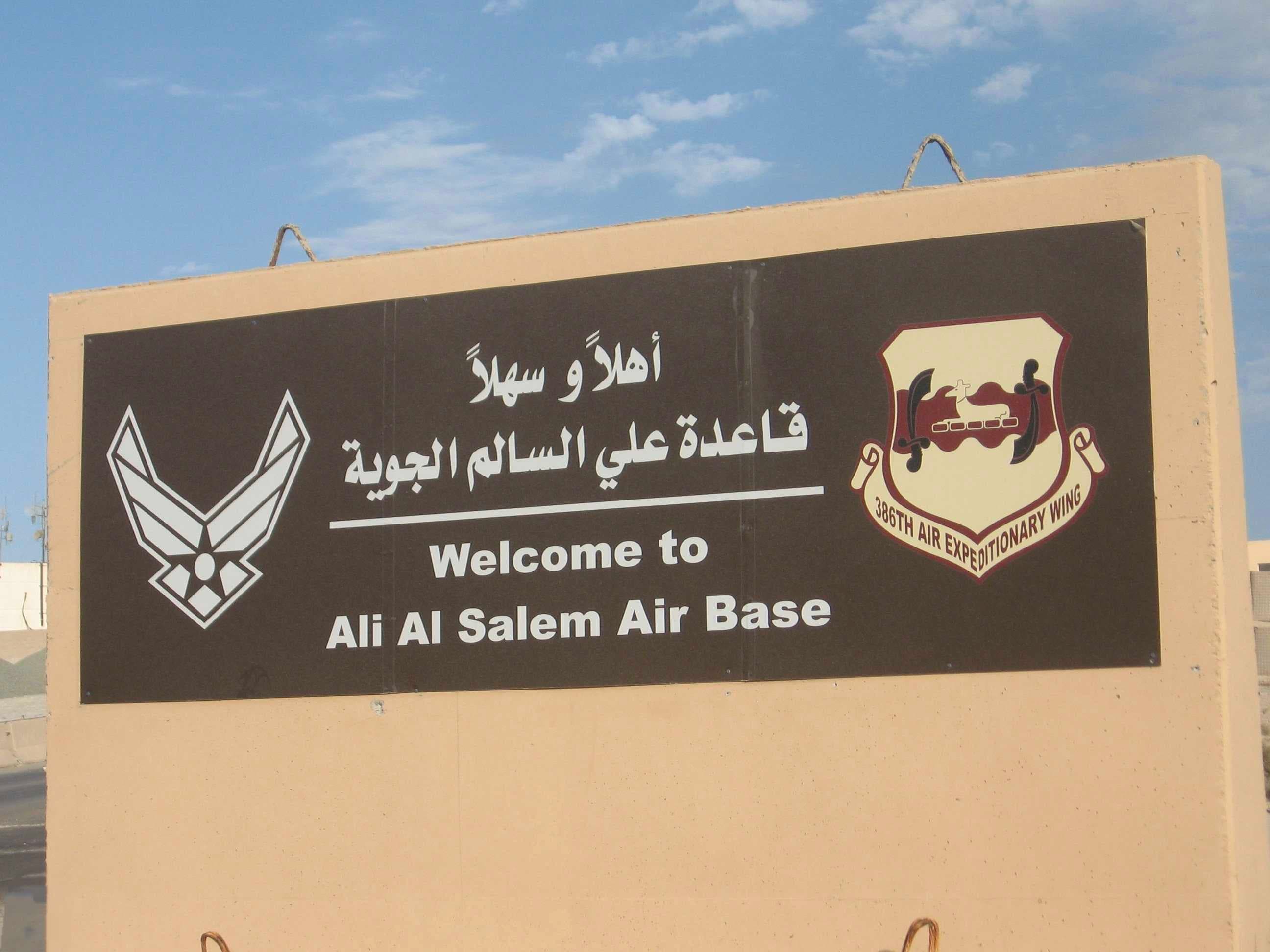 الجيش الإيراني: إطلاق 15 صاروخ كروز على قاعدة علي السالم الأميركية بالكويت