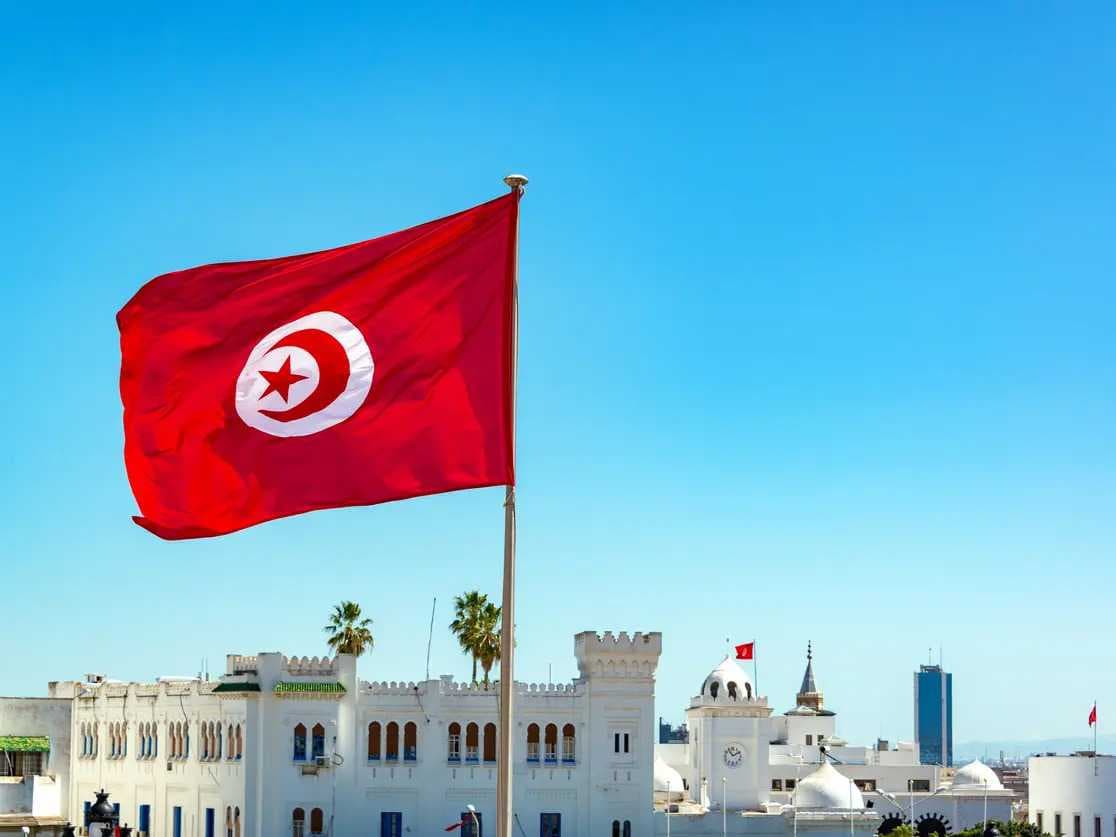 العراق يمنح التونسيين تأشيرة دخول لمدة 7 أيام عند المعابر الحدودية