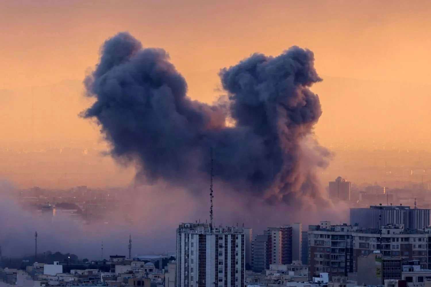 إعلام إيراني: غارات أمريكية صهيونية قرب مفاعل نطنز النووية
