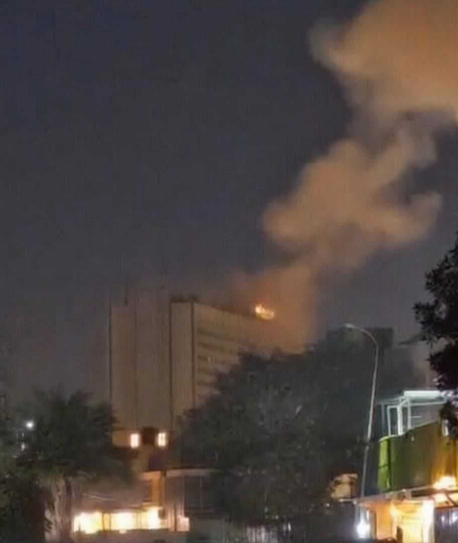وزارة الداخلية: مقذوف يسقط على فندق الرشيد ببغداد بدون أضرار،