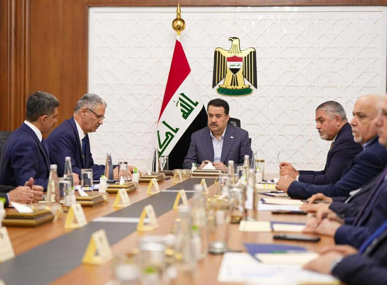 رئيس مجلس الوزراء يترأس اجتماعاً خاصاً بتقييم الوضع النفطي والطاقة في البلاد