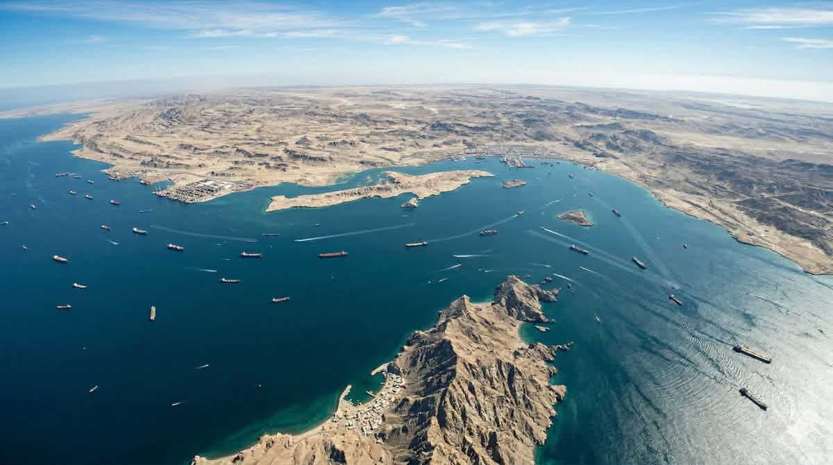 بيانات ملاحية: سفينتان صينيتان عادتا بعد محاولتهما الخروج من الخليج عبر مضيق هرمز اليوم