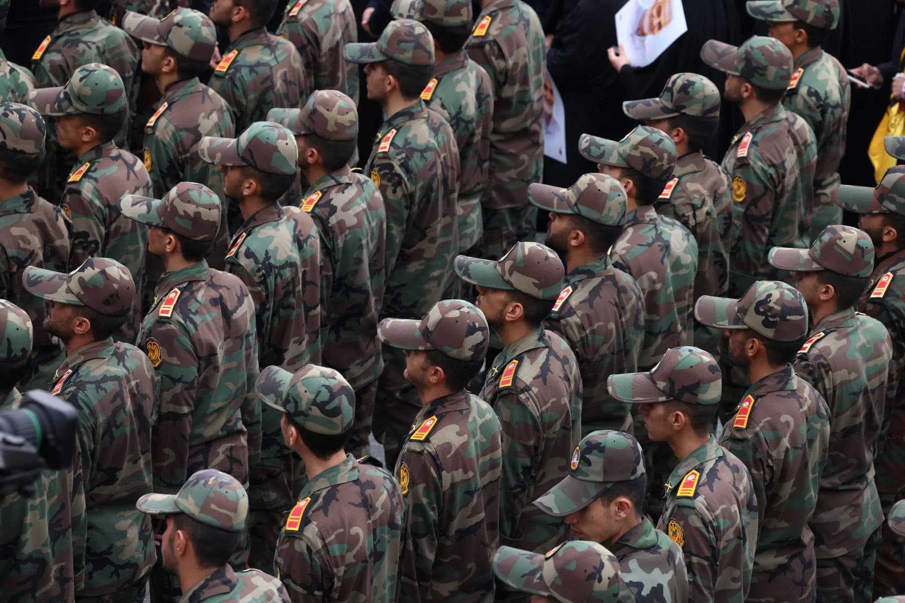 إيران تعلن تحشيد مليون مقاتل استعدادا لمعركة برية مع أميركا