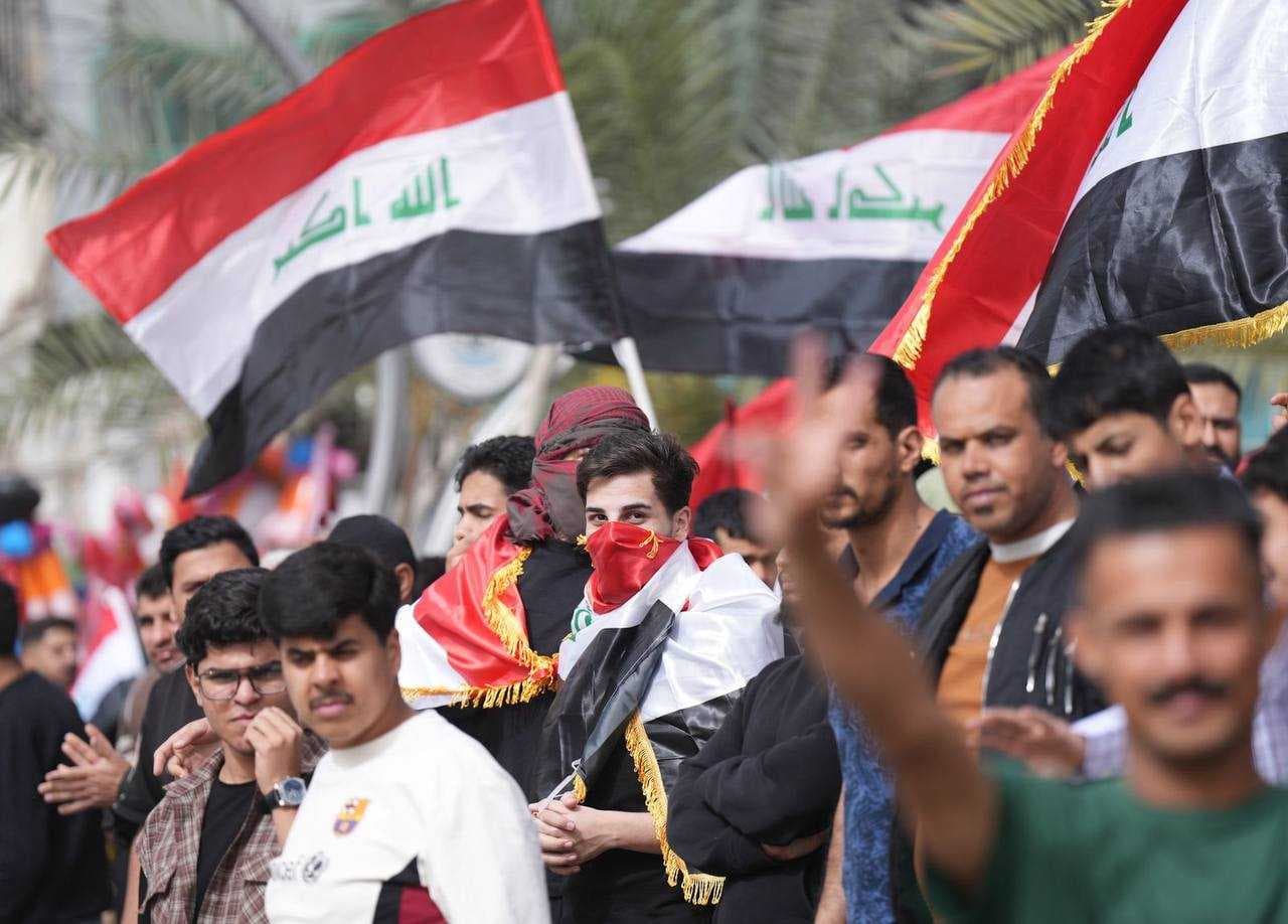المرور العامة: المباشرة بفتح الطرق التي أغلقت مؤقتاً خلال احتفالات الجماهير بتأهل المنتخب الوطني