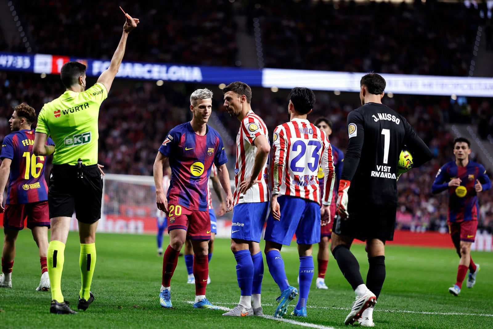 برشلونة ينتصر على أتلتيكو مدريد ضمن منافسات الجولة 30 من الدوري الإسباني