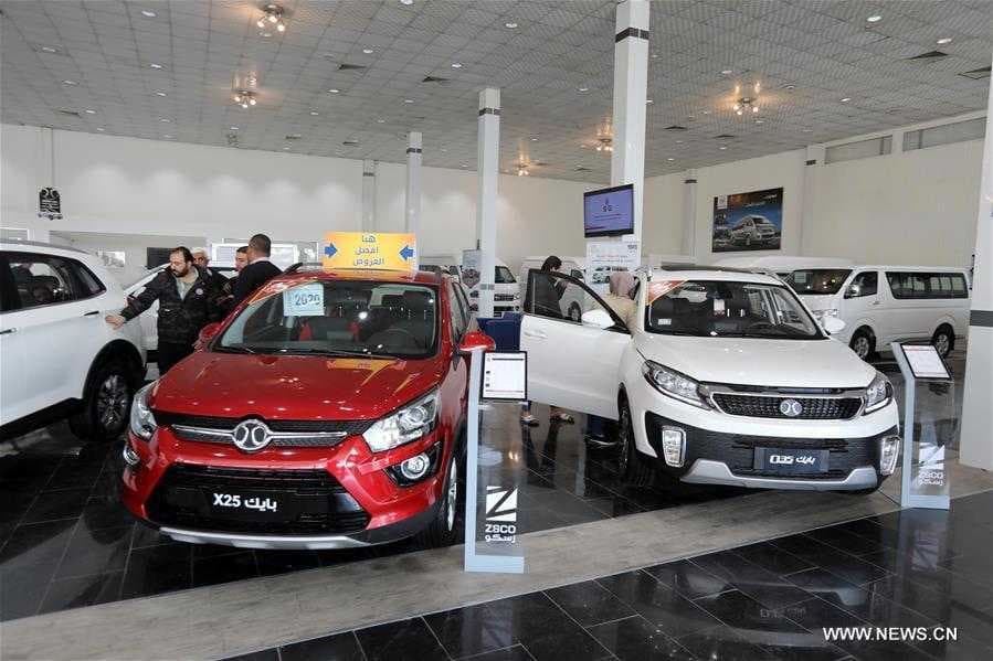 الجمارك تبدأ تسجيل السيارات المخالفة وفق القرار الجديد
