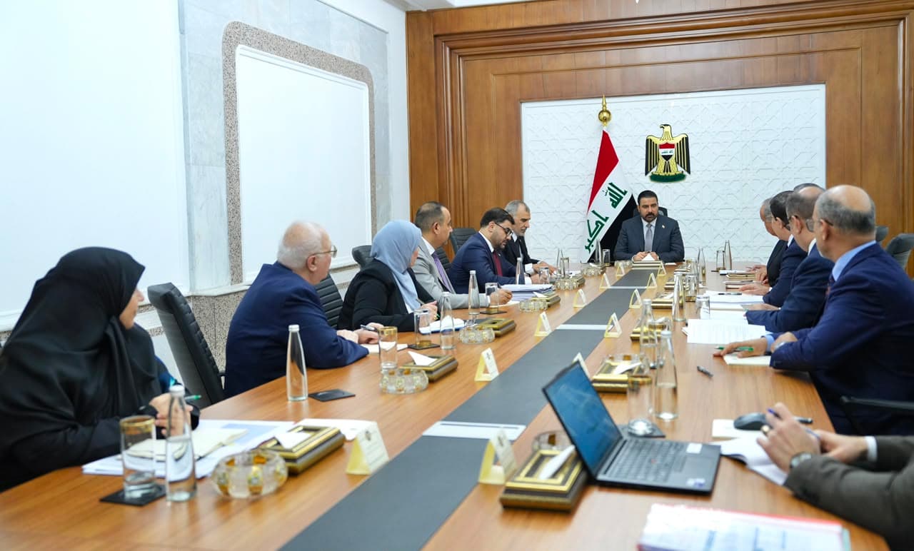 رئيس مجلس الوزراء علي فالح الزيدي يترأس الجلسة الثانية للمجلس الأعلى للاستقرار المالي والنقدي