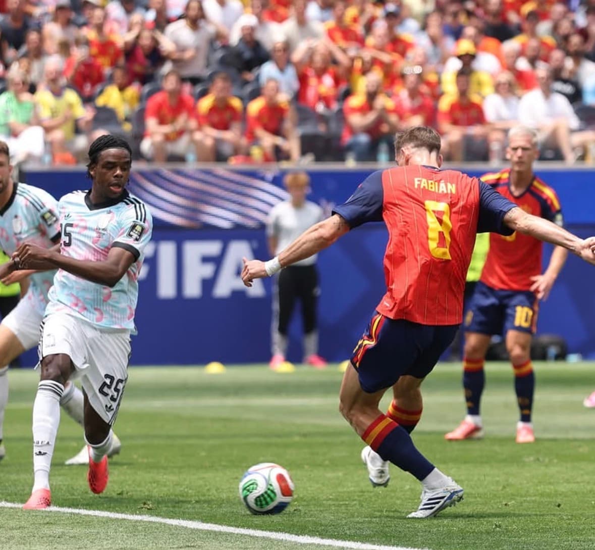 إسبانيا تهزم بلجيكا وتحجز مقعدها في نصف نهائي كأس العالم