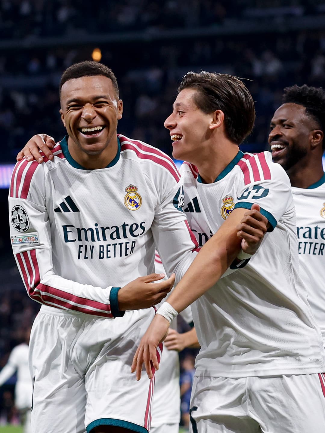 ريال مدريد يمطر شباك لايبزيغ برباعية في دوري الأبطال