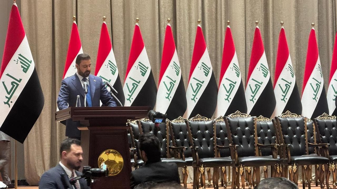 رئيس مجلس الوزراء علي فالح الزيدي والوزراء المُصوَّت عليهم يؤدّون اليمين الدستورية