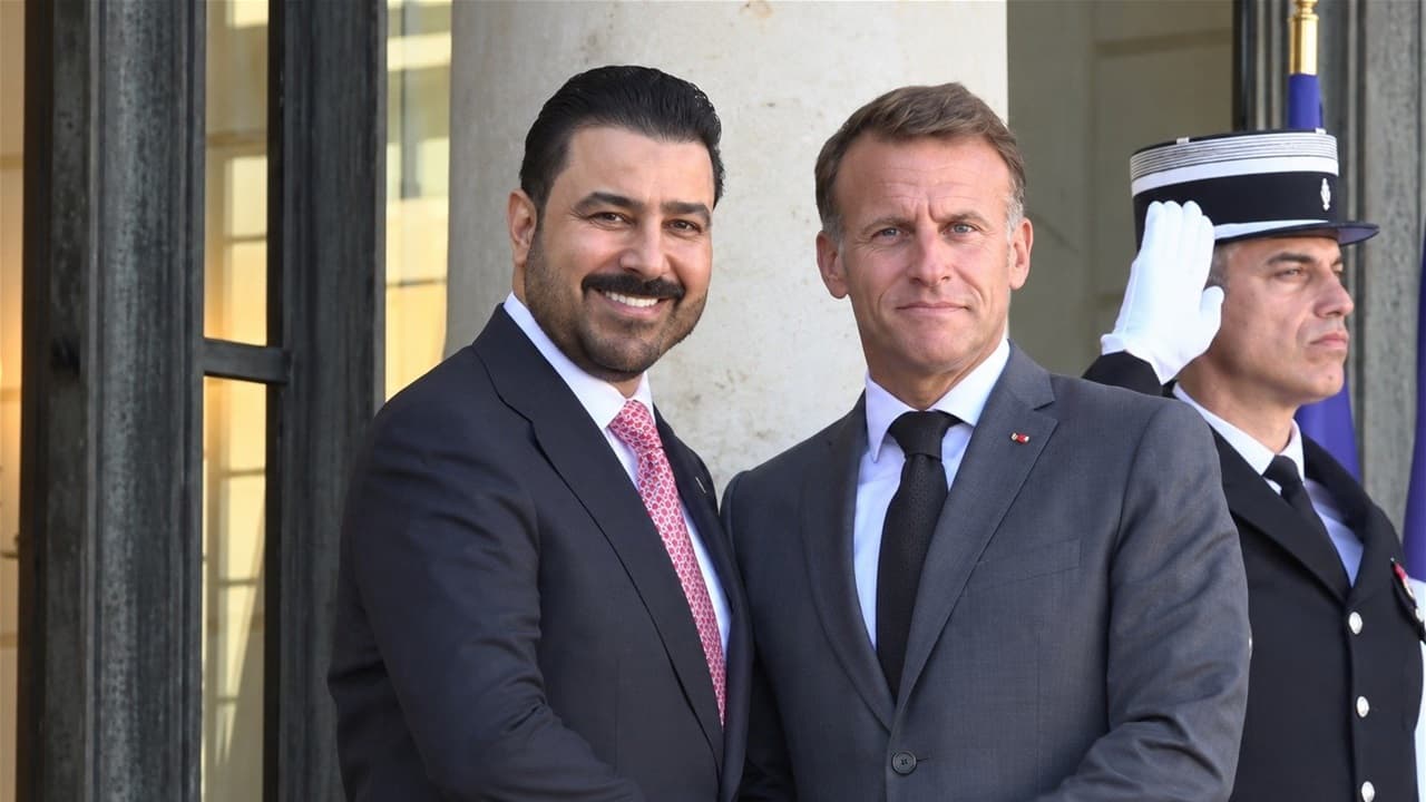 الرئيس الفرنسي يستقبل الزيدي في قصر الإليزيه