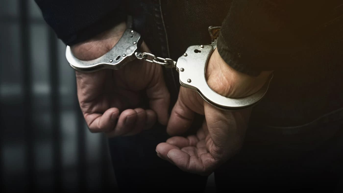 الإطاحة بـ"عراب" تهريب المخدرات وبحوزته 32 كغم من الكبتاجون قرب منفذ حدودي