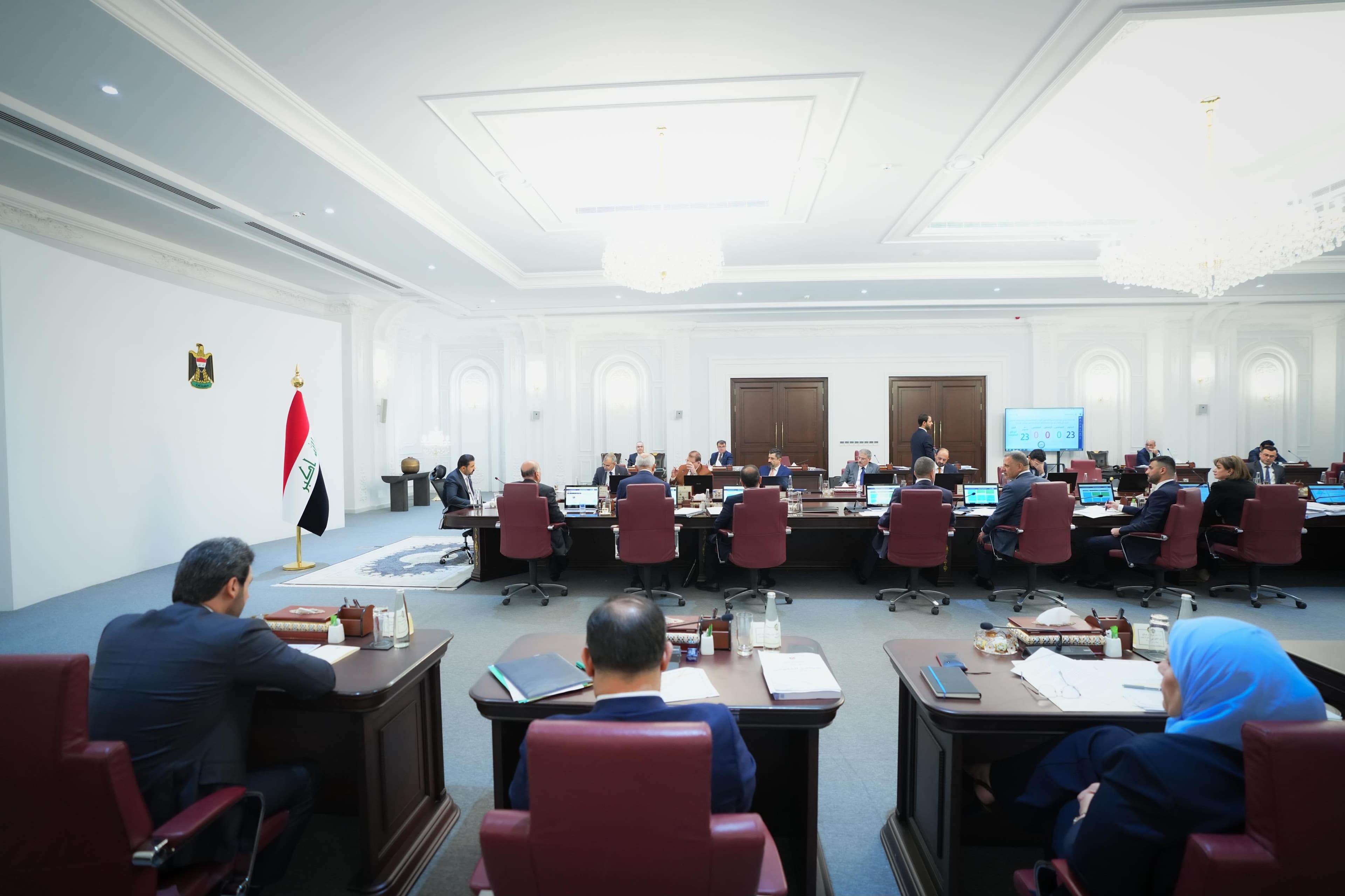 مجلس الوزراء يوجه المحافظين بحسم الأراضي المخصصة للمشاريع السكنية