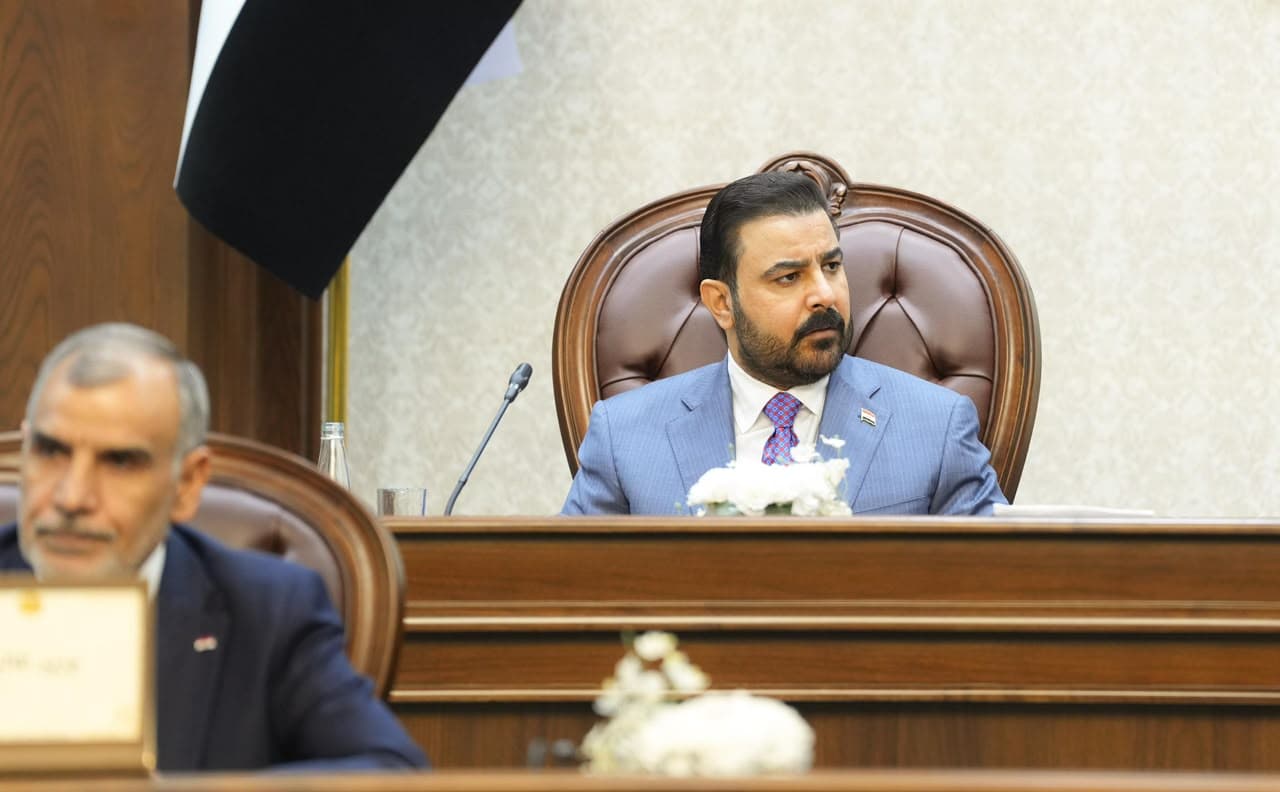الزيدي أمام البرلمان: العراق يعيش ظرفاً قاهراً.. ولن نرهق الاقتصاد بمزيد من الاقتراض