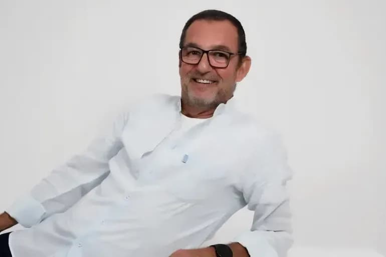 وفاة الفنان المصري محمد مرزبان بعد تعرضه لحادث سير