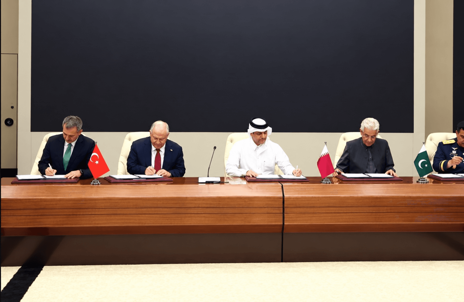 تركيا تبرم اتفاقية "بدر" الدفاعية مع قطر وباكستان وإندونيسيا لتعزيز الإنتاج العسكري