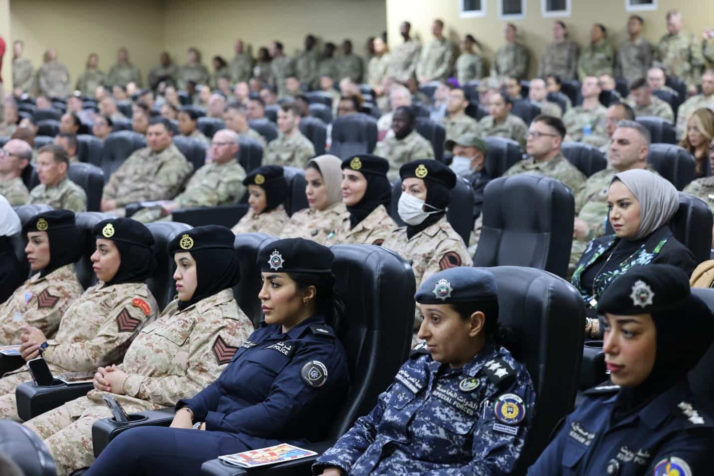 الكويت تفتح باب التطوع العسكري للنساء للمشاركة في الخدمة العسكرية