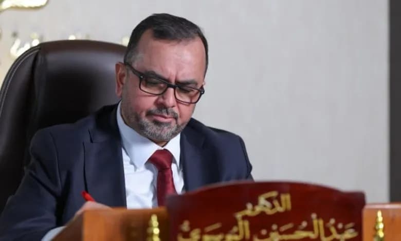 وزير الصحة يوجه بإنهاء عقد إدارة وتشغيل مستشفى النجف الأشرف التعليمي