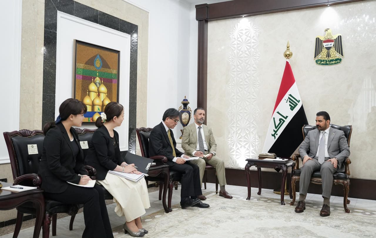 رئيس الوزراء يتلقى دعوة رسمية من رئيس الوزراء الياباني لزيارة طوكيو
