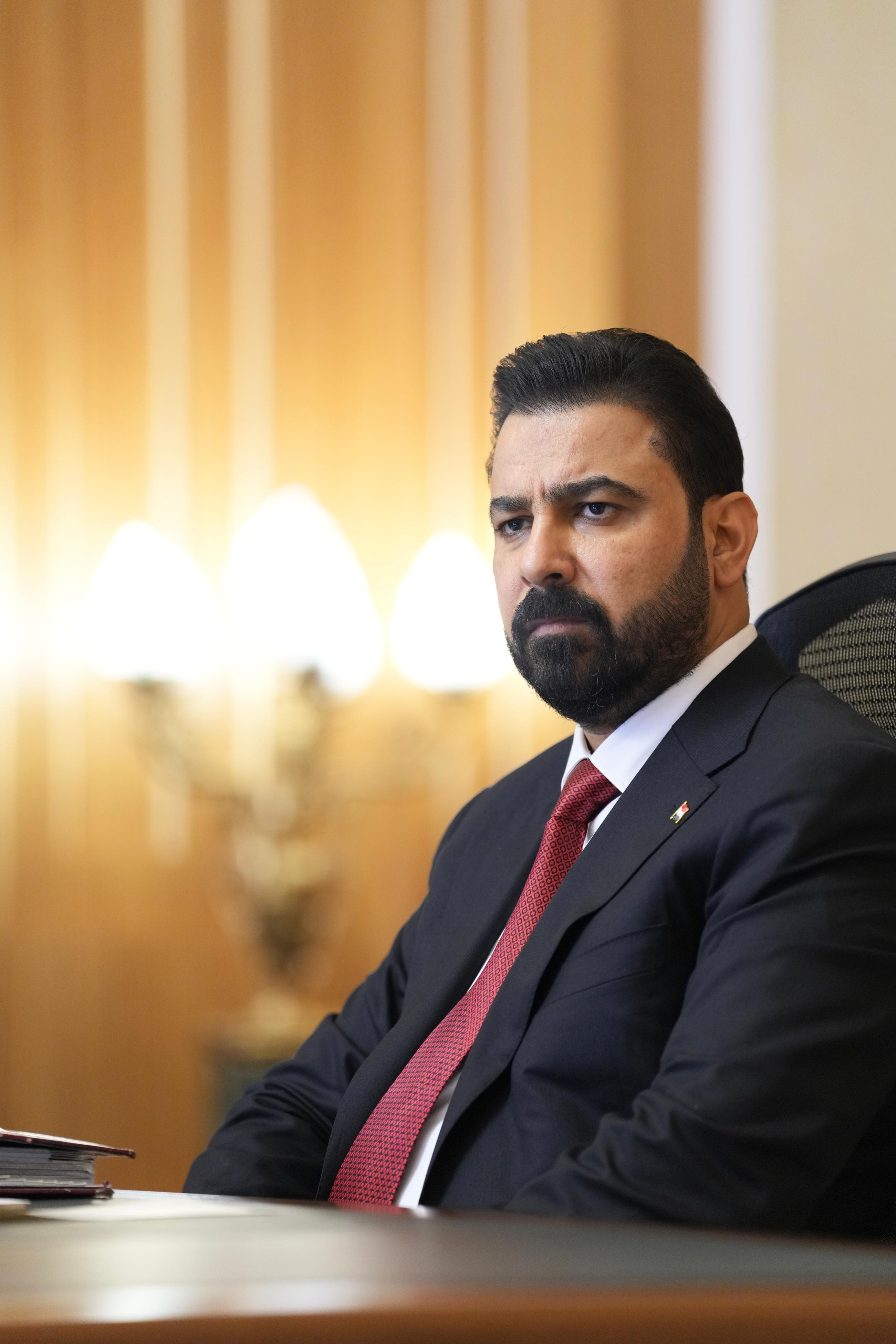 رئيس الوزراء‏ في اليوم الوطني للمقابر الجماعية: ملتزمون بإنصاف ذوي الضحايا