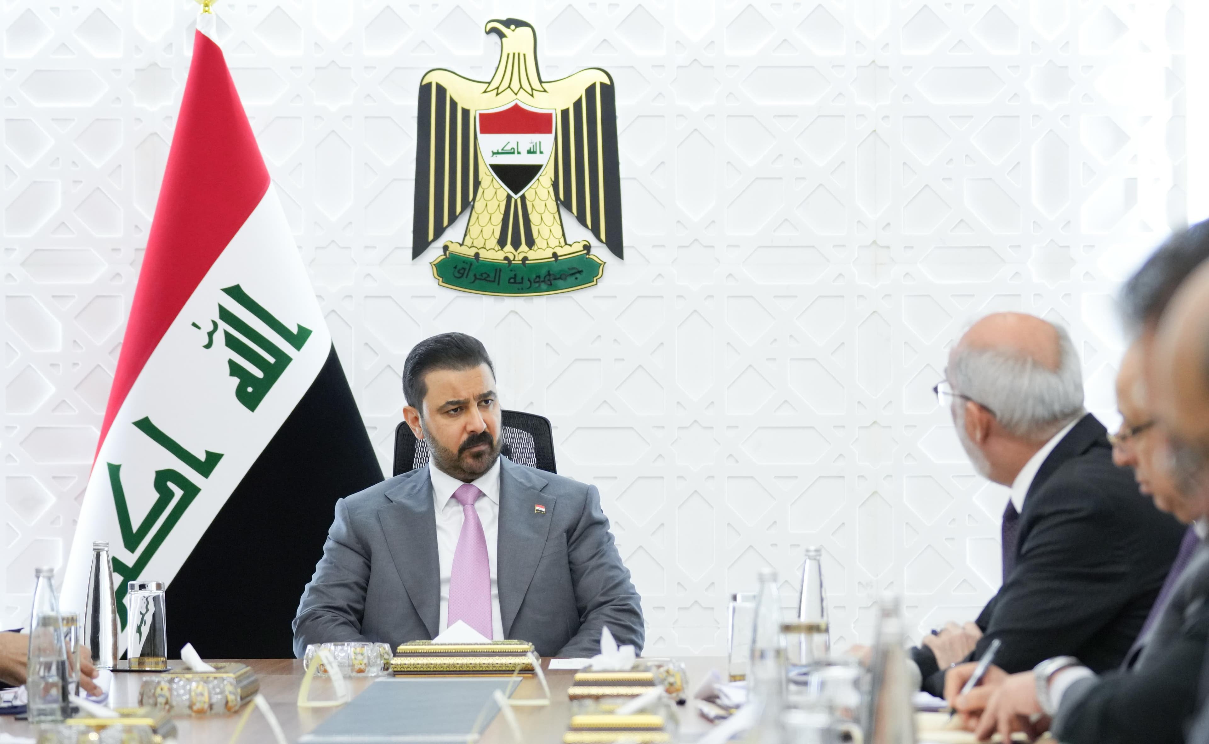 رئيس الوزراء علي الزيدي يجري اتصالاً هاتفياً للاطمئنان على صحة إبراهيم الجعفري