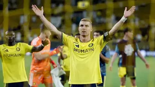 إغراءات جنونية.. هل يهرب كريستيانو رونالدو من كابوس النصر إلى جنة عدوه؟