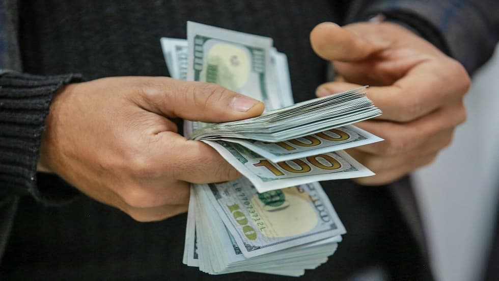 سعر صرف الدولار لهذا اليوم في الاسواق المحلية
