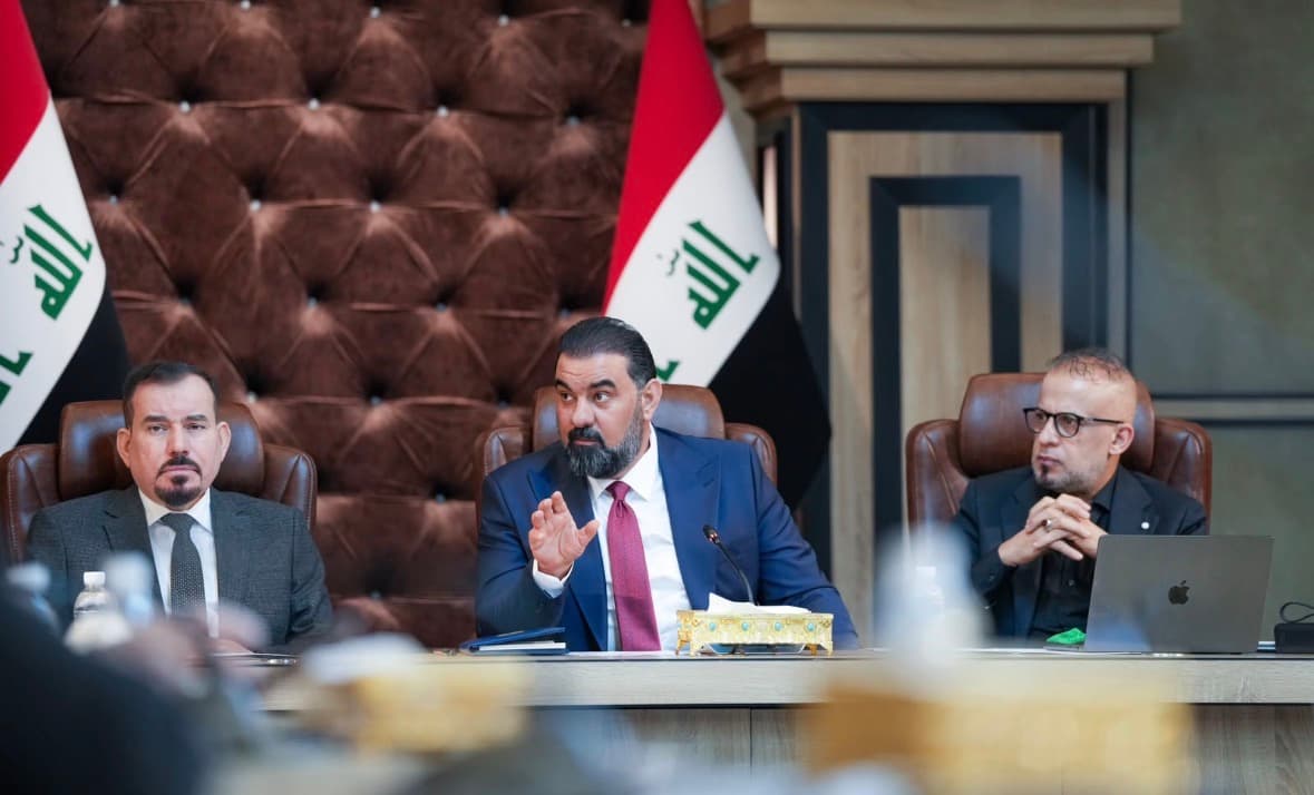 اللجنة المالية النيابية تناقش ملف الإيرادات غير النفطية وتوحيد التعرفة الكمركية