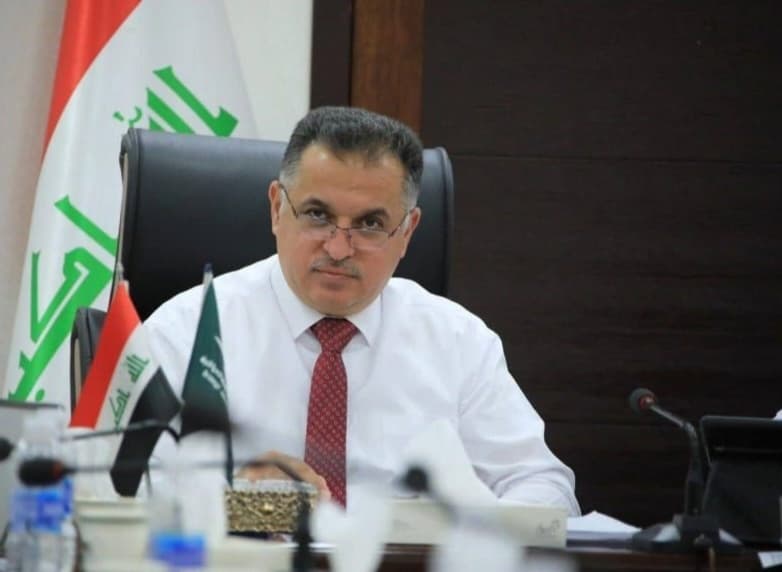 وزير النقل يصدر قرار بسحب يد مدير عام الخطوط الجوية العراقية مناف عبد المنعم