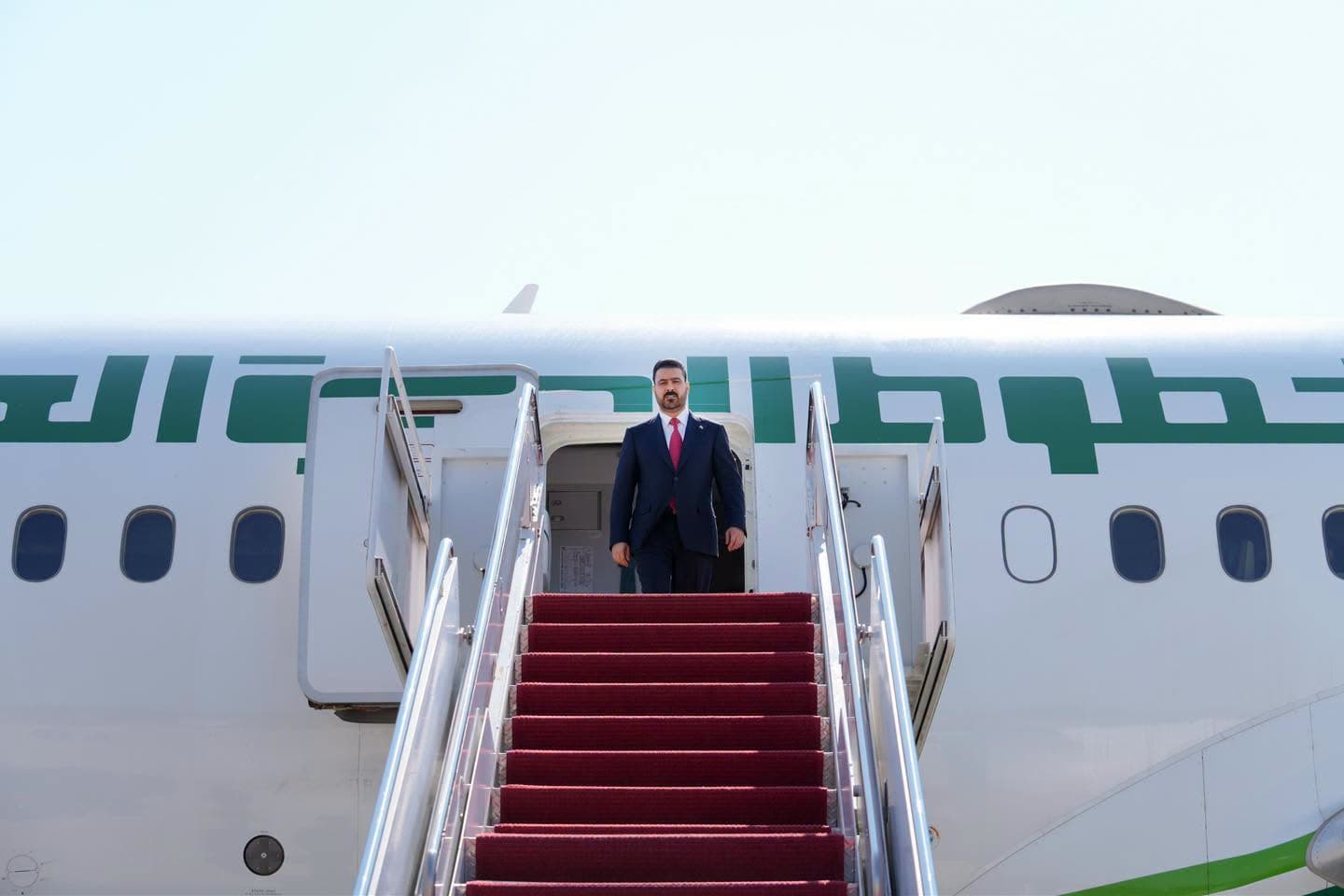 الزيدي يصل إلى العاصمة الرياض في زيارة إلى المملكة العربية السعودية